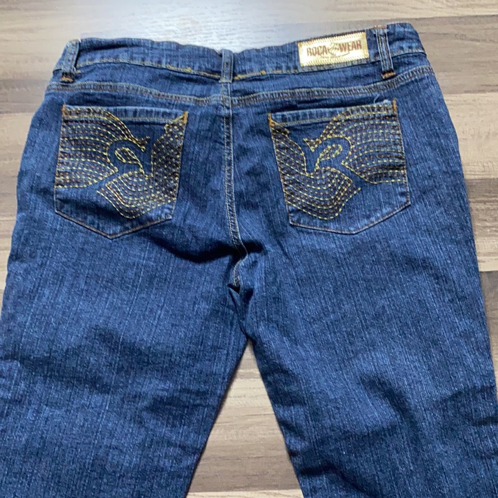 Clothes - Picture 3 of 3